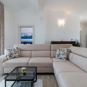  Apartment Amazing Sea View Apartment- Romantica